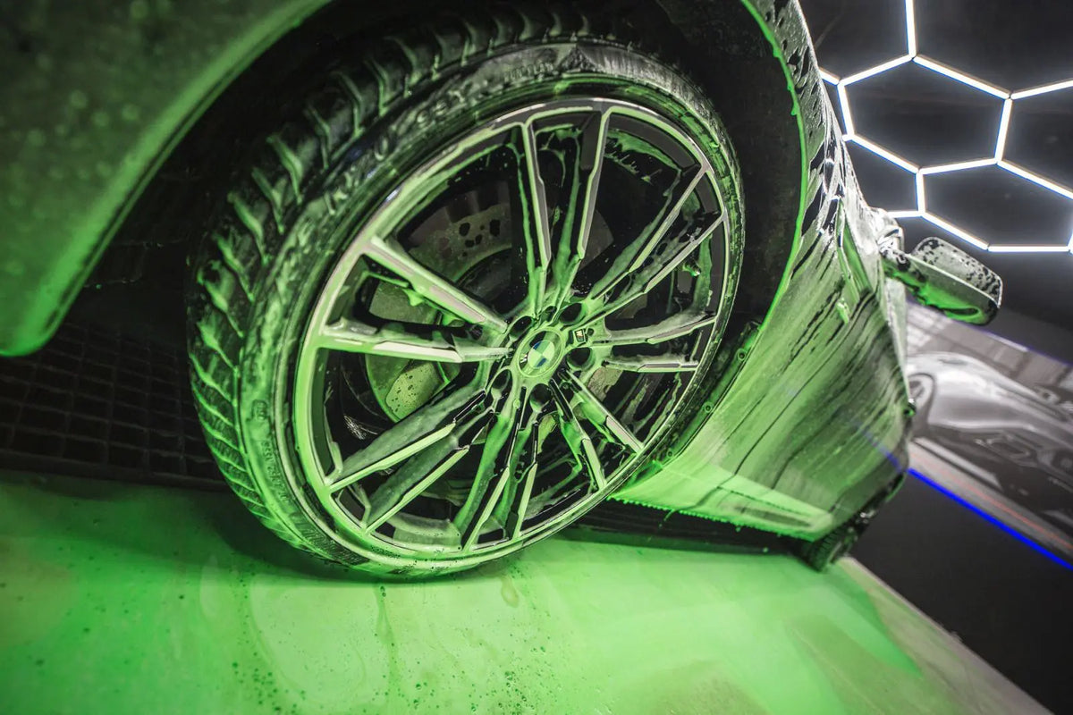 Bad Boys Colored Show Foam Box