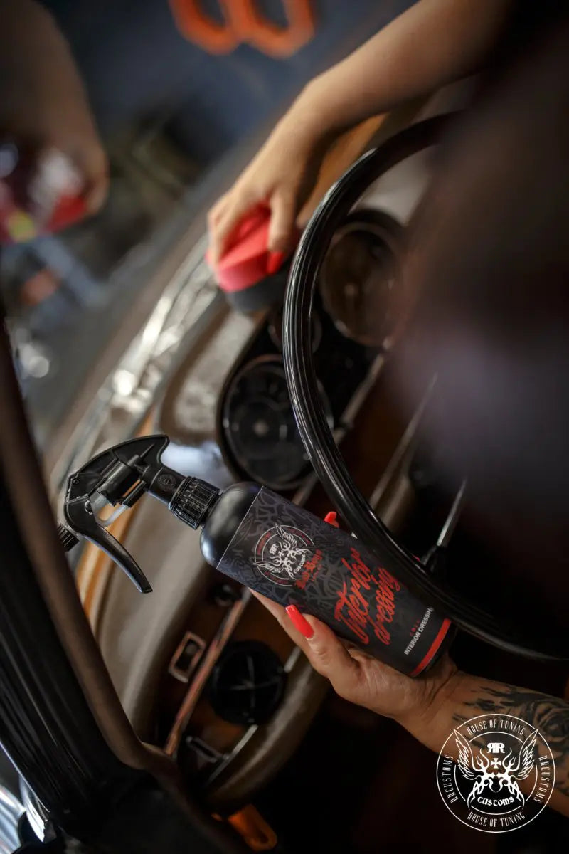 Bad Boys Interior Dressing | Cola